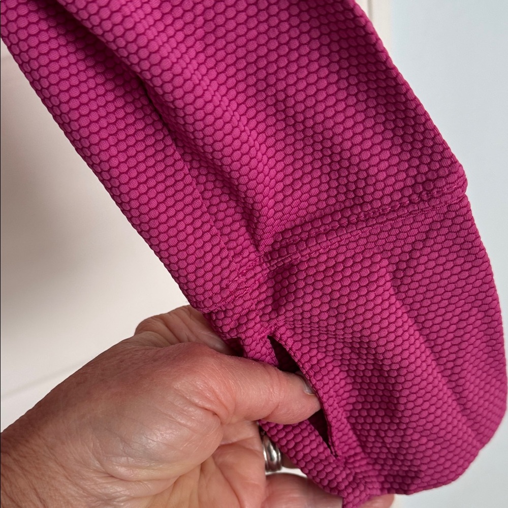 Tommy Bahama Dark Pink Golf Full zip Jacket, M - Picture 3 of 5